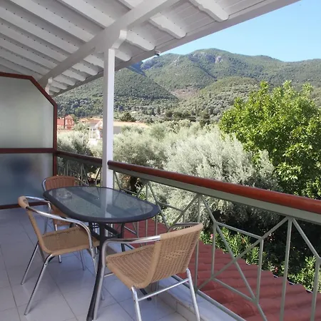 Hotel apartamentowy Vicky Nikiana