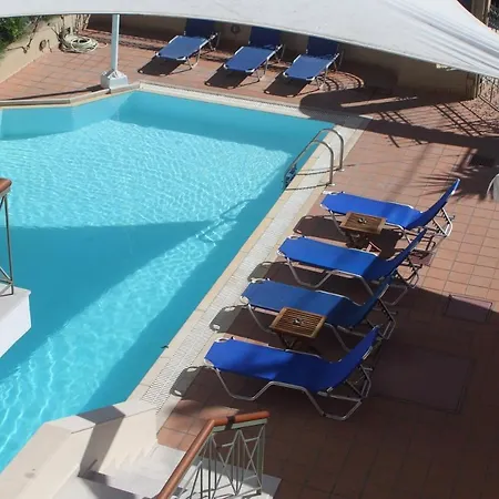 Hotel apartamentowy Vicky Nikiana