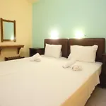 Vicky 3* Nikiana