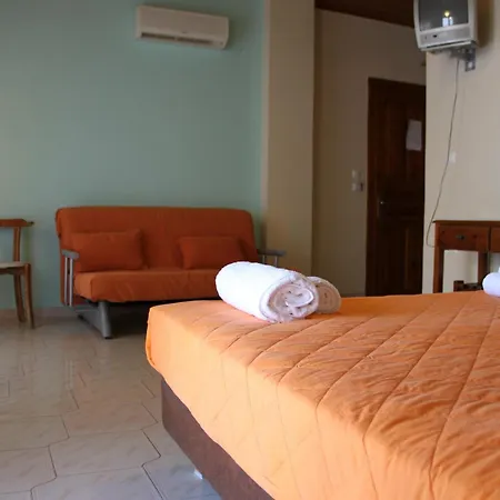Vicky Aparthotel 3*