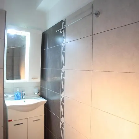 Aparthotel Vicky Nikiana